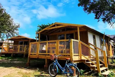 Image de Sweetflower auf pilingis Premium 43m2 (2 Schlafzimmer) inklusive Terrasse 11m2 + Tv + Bettwäsche und Handtücher 5 Personen