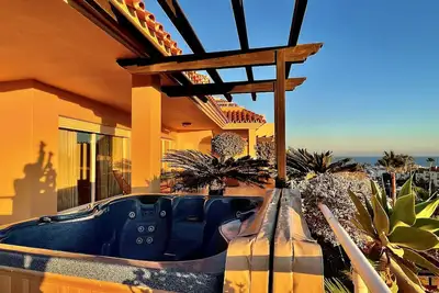 Image de Vacation home @ Malibu Mansion Panoramic dreamhome with jacuzzi
