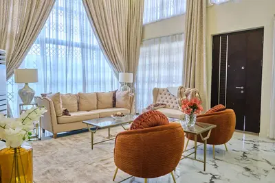 Image de Luxurious Villa 5 mins from beach