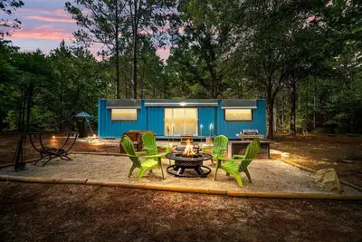 Image de Jordan's Crossing: The Glamping Experience w/ Outdoor Shower