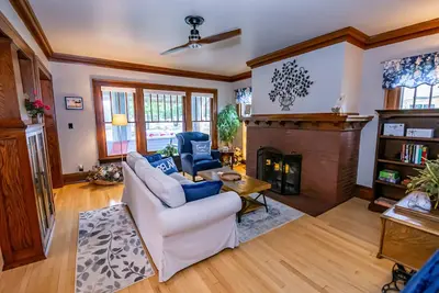 Image de A Craftsman Home: 45 minutes to Lambeau Field to experience the Nfl Draft