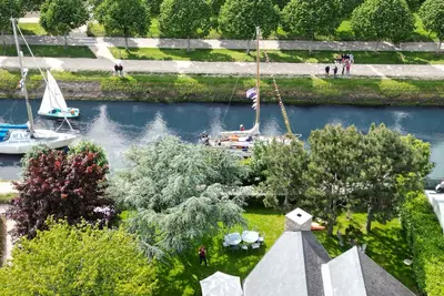 Image de Villa 4* sur l'eau avec Jacuzzi, port de plaisance, proche centre historique
