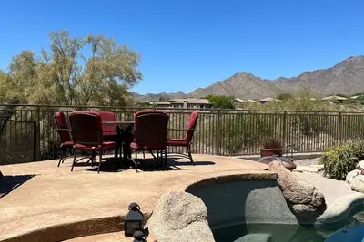 Image de Views, Location, Privacy and Fun! Setup for Comfort and to Entertain