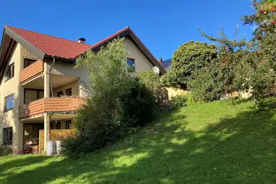 Image de Sun terrace, distant views, large garden, high ceilings - your dream vacation home!