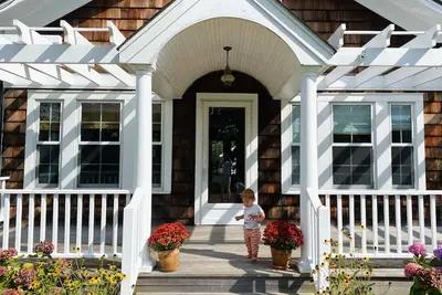 Image de Charming Bellport Beach Cottage - Great Design! Sleeps 8.