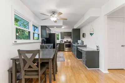 Image de Le Claire Condo