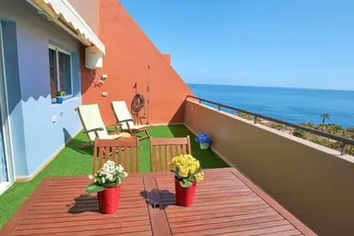 Image de Beautiful holiday home with sea views +beach+Wifi