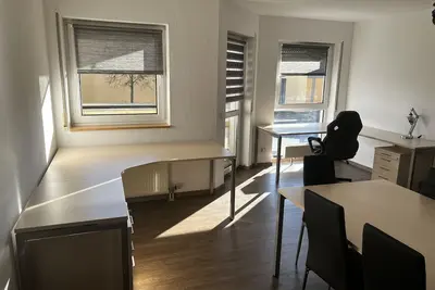 Image de Luxury apartment with work area for up to 4 people