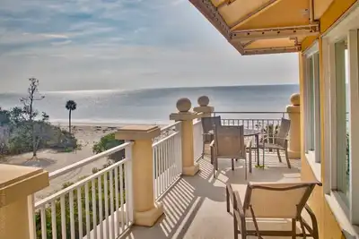Image de Oceanfront Penthouse Overlooking the Atlantic Ocean