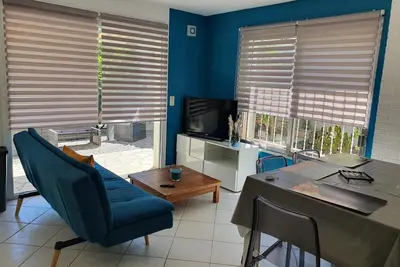 Image de Charmant logement avec piscine