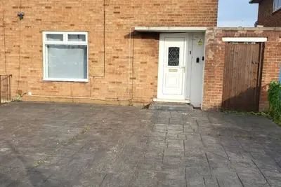Image de Spacious serviced home with free parking & Wi-Fi