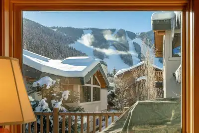 Image de Steps to the Warm Springs Lift