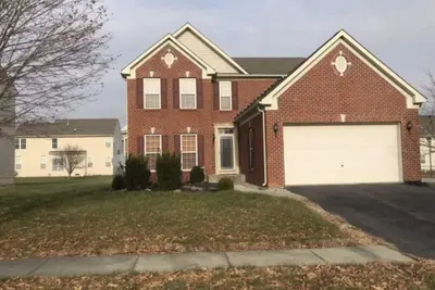 Image de Spacious Single Family Home Near Water, Recreational Areas/Parks, and Shopping. .