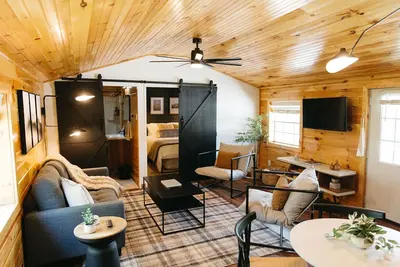 Image de Boone's Bluff Rrg- Humble Cozy Stay w\/ Firepit