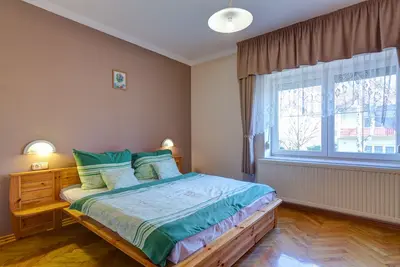 Image de Andrea Villa Hévíz belvárosában található, 4 csillagos apartmanház.