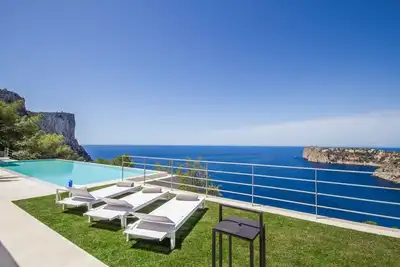 Image de Magnificent Mallorcan Villa I Incredible Sea Views I Luz Del Sol I 6 Bedrooms I Gym I Sauna I Hot Tub I Andratx
