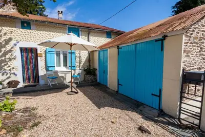 Image de Gîte-2 Gîtes Combinés-Cottage-Salle de bain privée séparée-Vue sur Jardin
