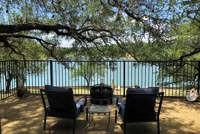 Image de On the Lake, King Bed, Large Patio