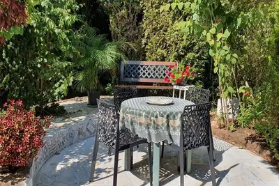 Image de Mantes la Jolie à 10 mn, à Guernes, meublé de tourisme classé 3* avec terrasse
