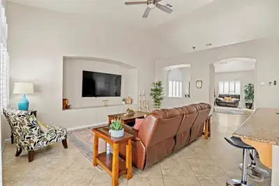 Image de 4 Bedroom Vegas Retreat by StayLage