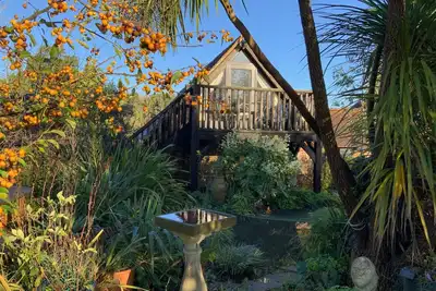 Image de Cottage attached to 400 year old listed Farmhouse