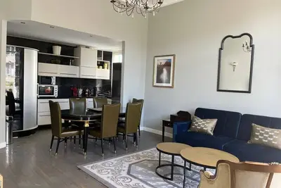 Image de Luxury 2-Floor Apartment near Hotel Martinez