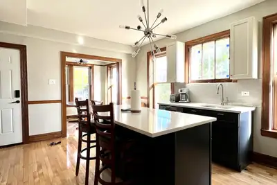Image de 31+Day Stay. 20 min Drive to Midway, South Loop, Beach, & Museums.