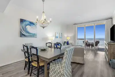 Image de Spanish Key 604-New Updated Beachfront Condo!