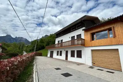 Image de Private 4 Bedroom Country Home