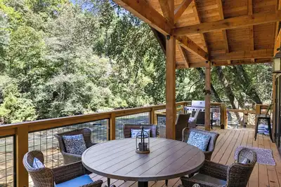 Image de Riverside Retreat Cartecay, Hot Tub, Fire Pit, Gameroom