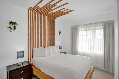 Belleza South Beach 3 Bedroom/2 Bath Sleeps 7