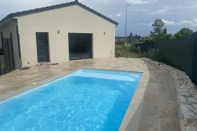 Image de Villa moderne avec piscine