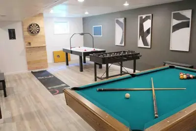 Image de Poconos Escape w/ Full Game Room Theater & Hot Tub