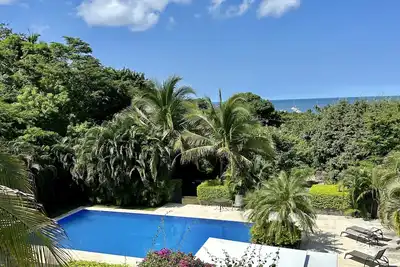 Image de Huge Luxury Secure 3/3 Condo Near White Hot Tamarindo Surf!