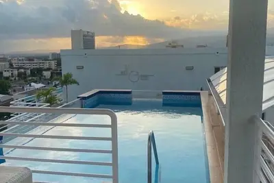 Image de Kensington two bedroom with pool and gym
