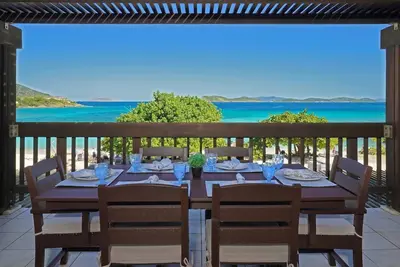Image de Belle Vie- Sapphire Beach, pool, steps to beach