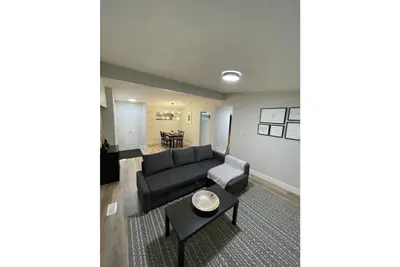 Image de White Rock Entire Rancher-Walk to the Beach