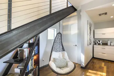 Uptown Phoenix - Bright & Modern Condo