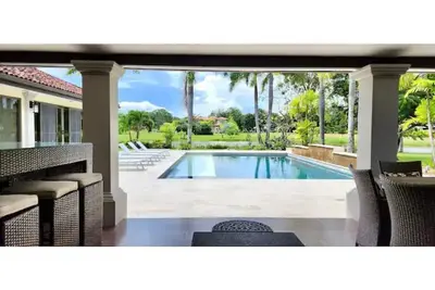 Image de Luxury 4br Villa + Guesthouse & Pool @Buenaventura
