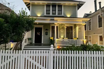 Image de Stunning historic Victorian home