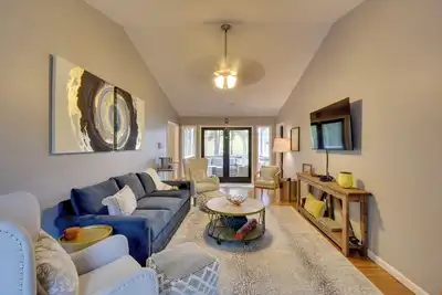 Image de Lakefront Westminster Retreat w/ Boat Dock!