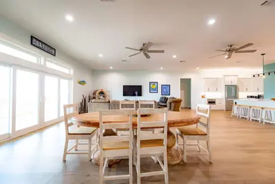 Image de It's Supine Time - Coastal Realty Group