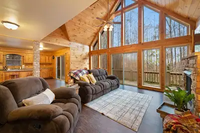 Image de Lookout Summit Retreat! - A Peaceful Cabin Awaits