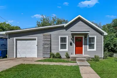 Image de Florence Getaway by Historic Downtown McKinney - 3br\/2ba
