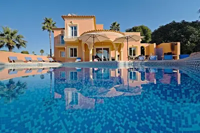 Image de Magnifique maison de vacances privée avec climatisation, Wifi, piscine privée, Tv, patio, parking