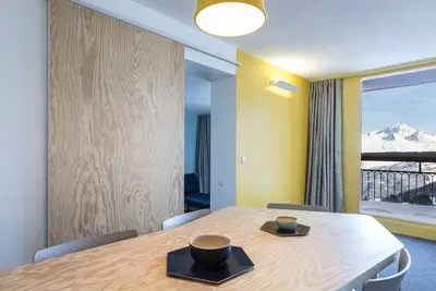 Image de Appartement rénové 3 pièces avec balcons, Wifi, proche centre station