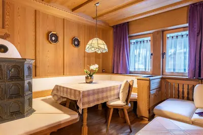 Image de Appartement \"Christian\" avec vue sur les montagnes, balcon et Wi-Fi.
