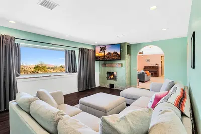 Image de Shimmering Desert Gem - A Ryson Property