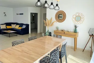 Image de Maison tout confort avec wifi proche du lac et du centre ville Ă Hourtin