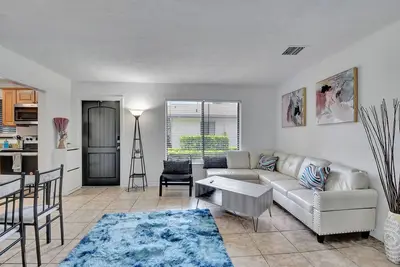 Image de Spacious 1 bedroom, East Delray parking, W/D, Bbq
